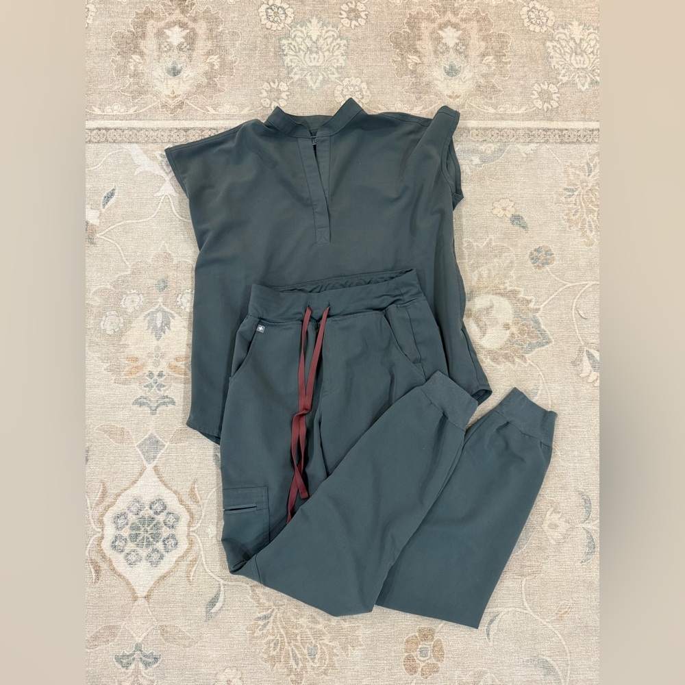 Figs Bonsai HW Zamora Joggers & Rafaela Top